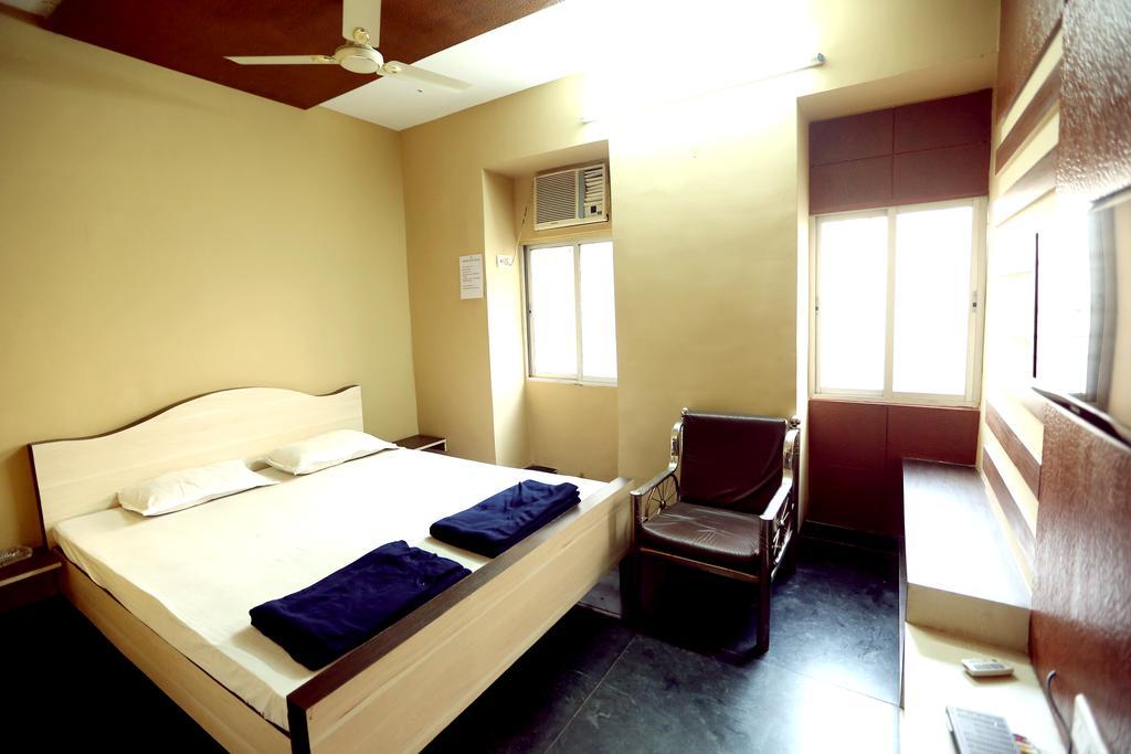 Central Guest House Καλκούτα Εξωτερικό φωτογραφία