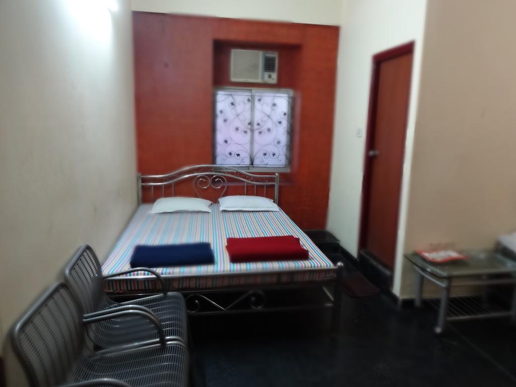 Central Guest House Καλκούτα Εξωτερικό φωτογραφία